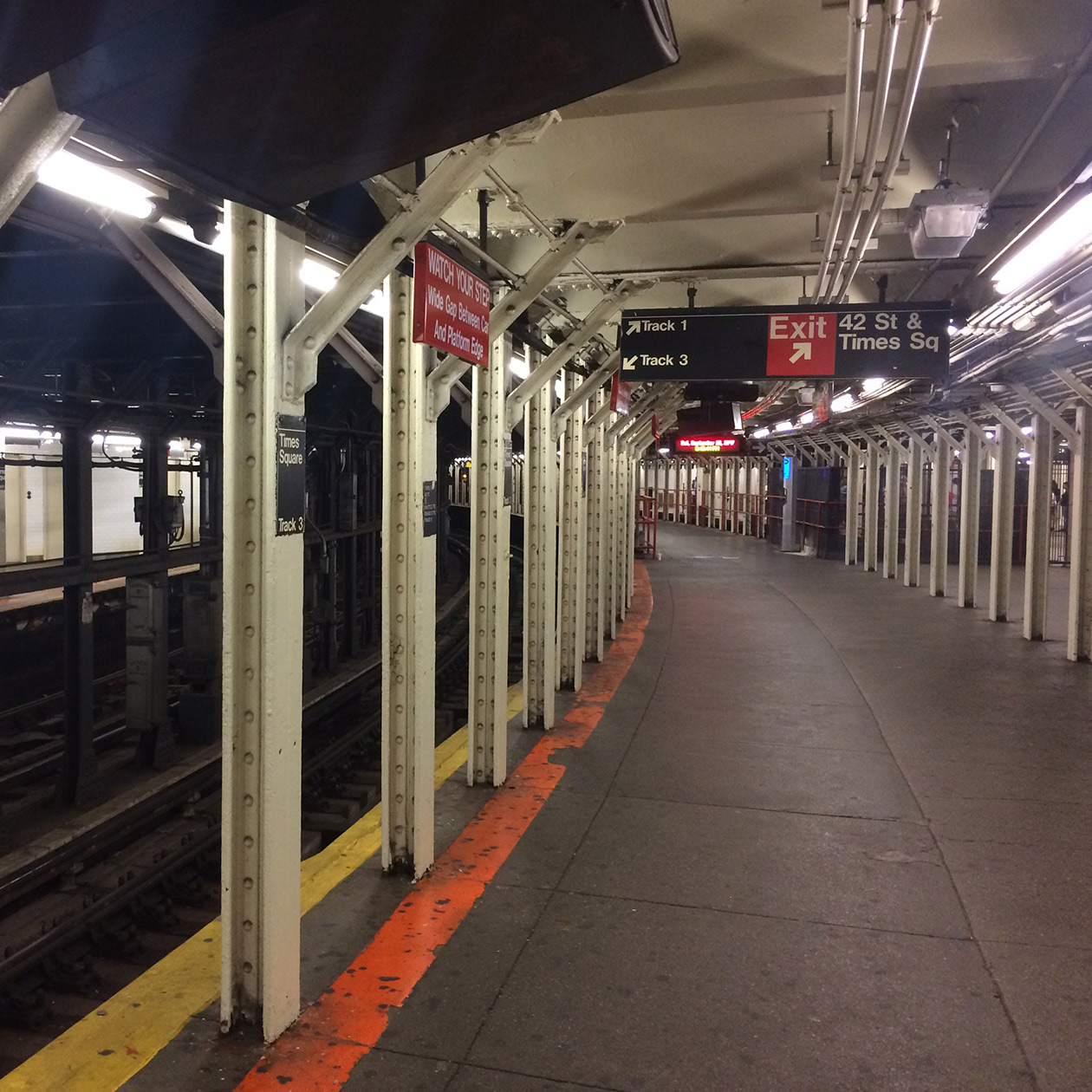 NYC new york city manhattan usa travel metro subway train station line sightseeing