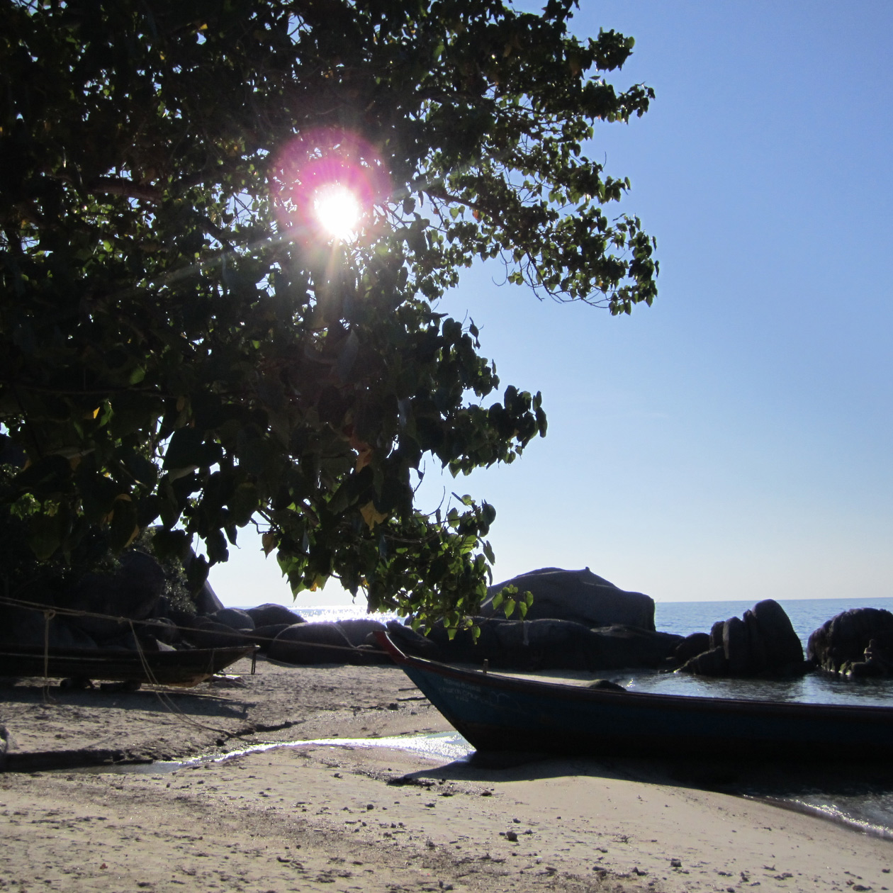 Sai Nuan fisher boat beach koh tao island travel thailand